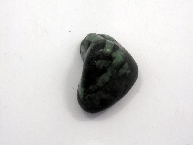 Healing Light Online Psychics New Age Shop Emerald tumblestone