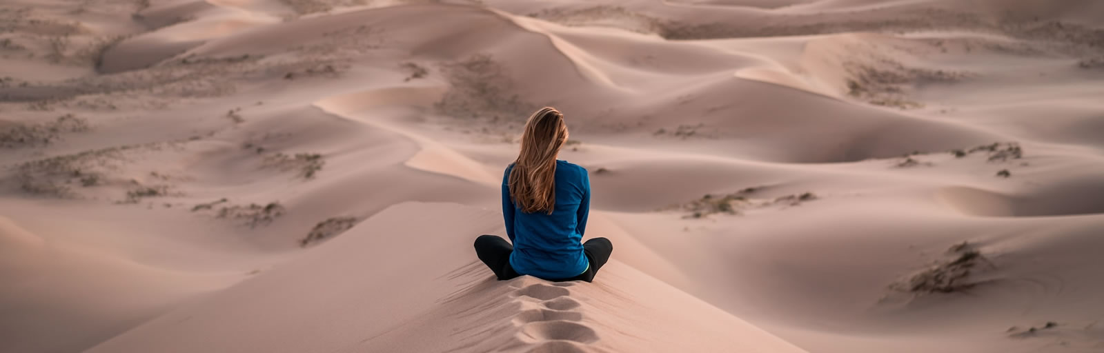 Healing Light, Exploring Different Types of Meditation and Their Benefits for Wellbeing, Main photograph