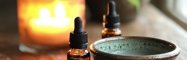 Healing Light, Using Essential Oils for Emotional and Spiritual Well-Being, Main image